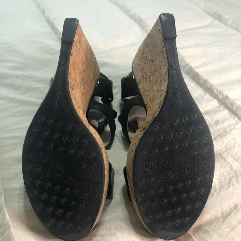 Adrienne Vittadini Chari black patent cork 4 inch wedge‎ sandals size 8M